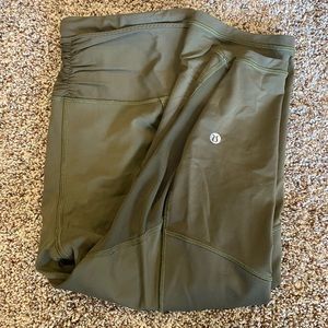 Lululemon with pockets, 8